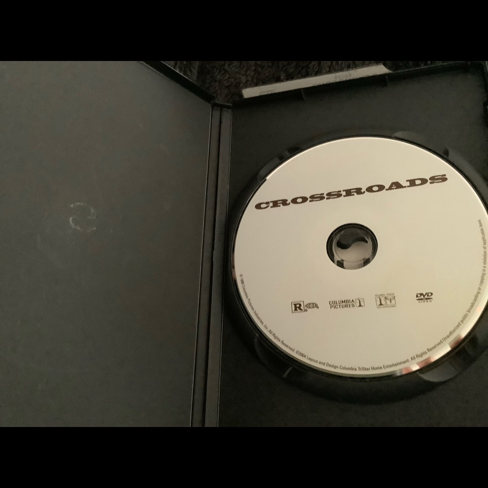 Crossroads DVD - Picture 4 of 8